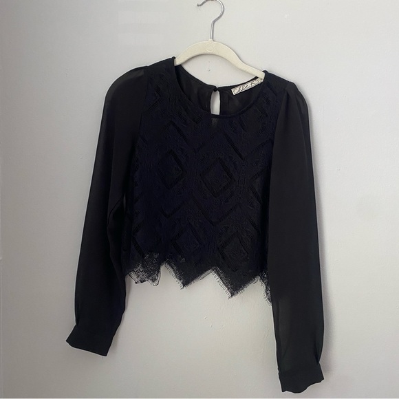 Chloe K long sleeve semi sheer lace lined cropped blouse top S - Picture 1 of 16